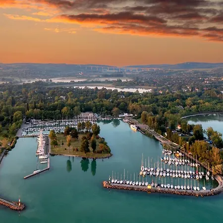 Vip Balatonföldvár